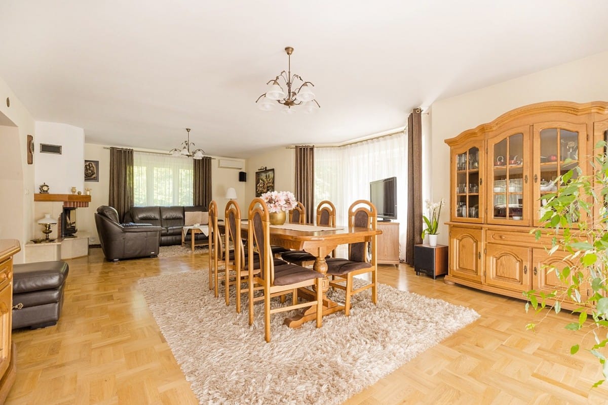 Dom 5 pokojowe na Sprzedaż