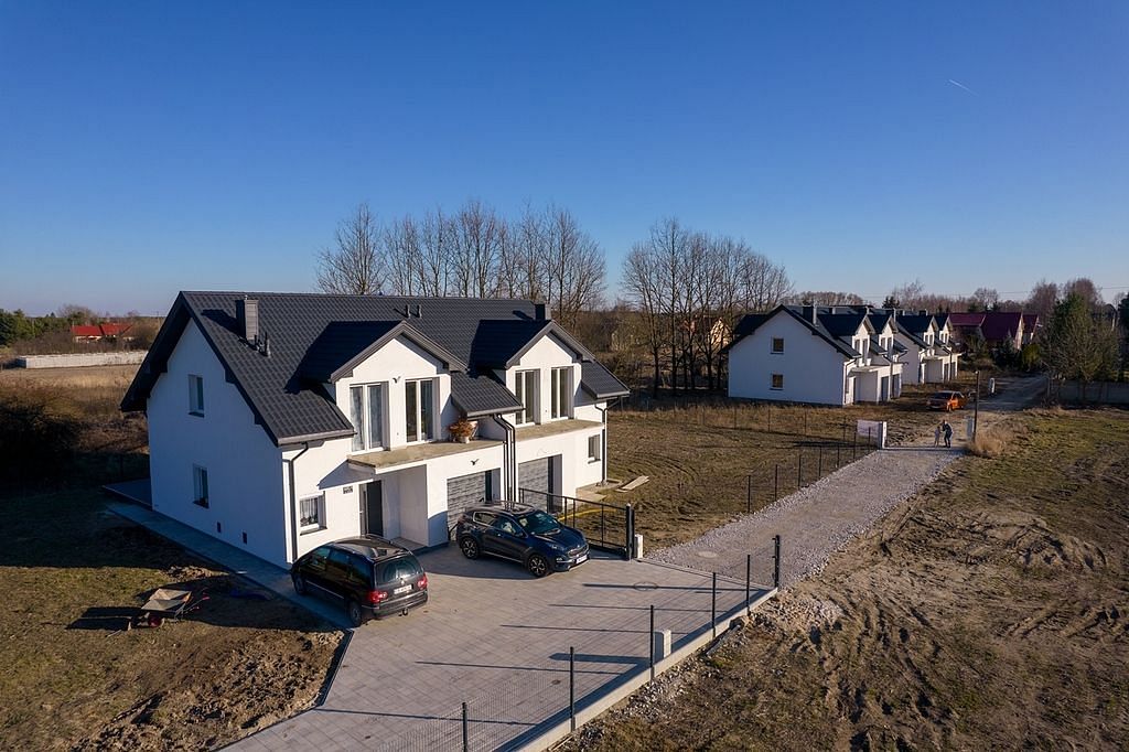 Dom 5 pokojowe na Sprzedaż