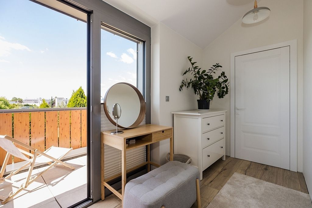 Dom 5 pokojowe na Sprzedaż