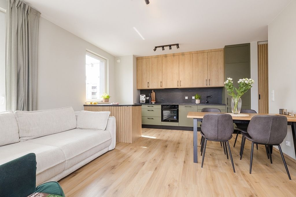 Mieszkanie 3 pokojowe na Sprzedaż