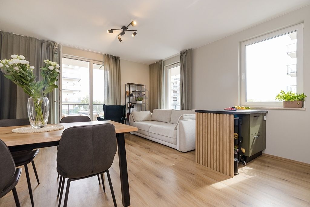 Mieszkanie 3 pokojowe na Sprzedaż