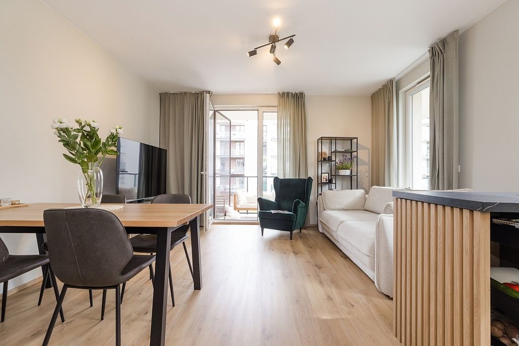 Mieszkanie 3 pokojowe na Sprzedaż