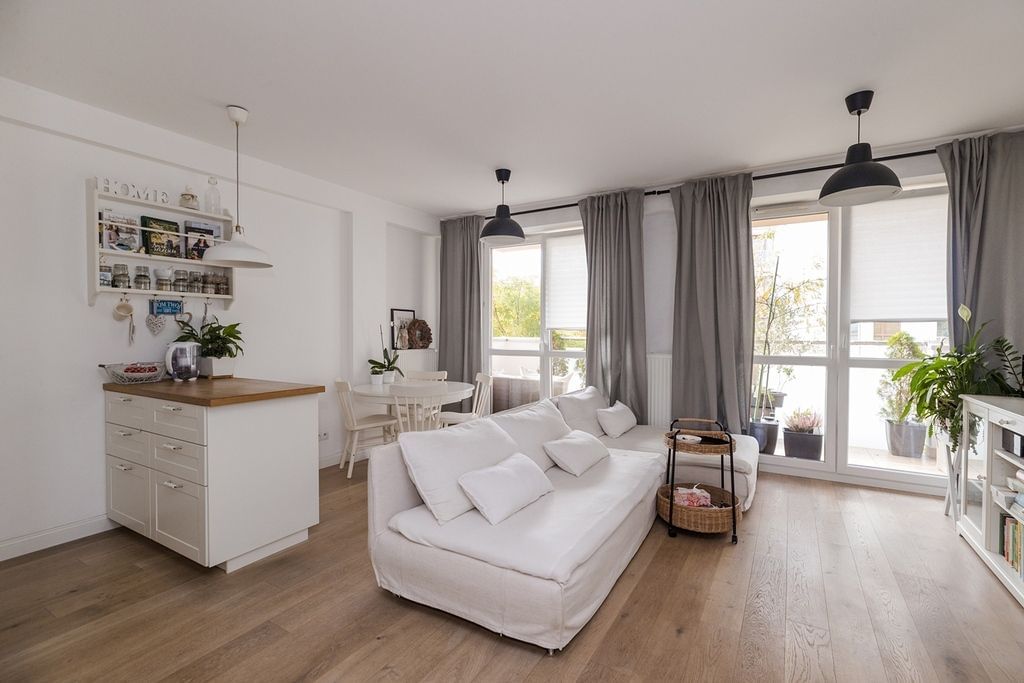 Mieszkanie 3 pokojowe na Sprzedaż