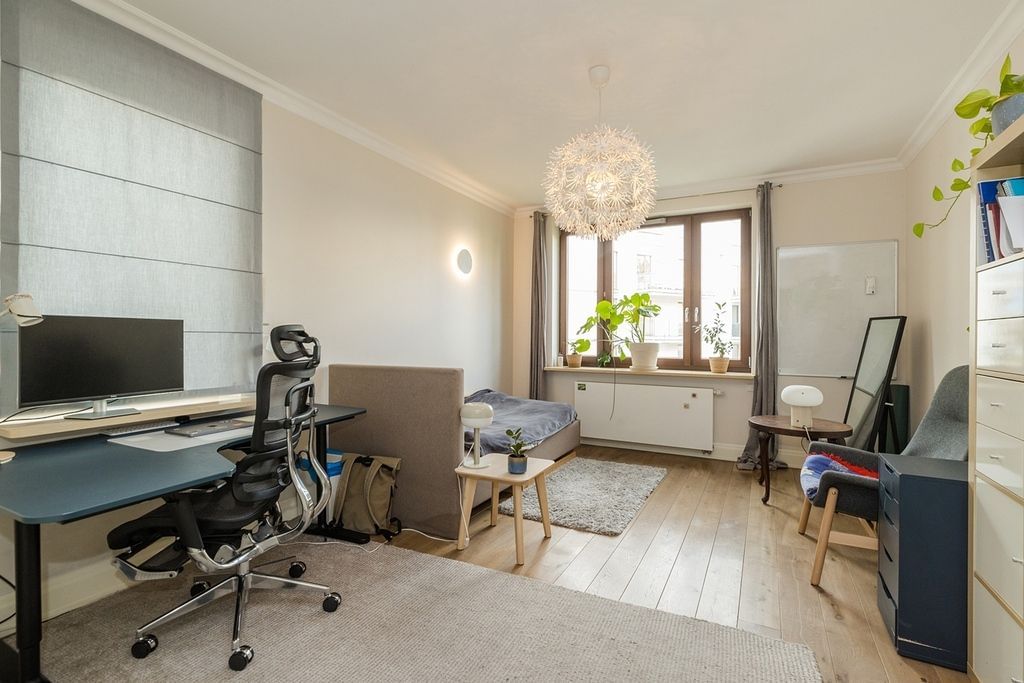 Mieszkanie 5 pokojowe na Sprzedaż