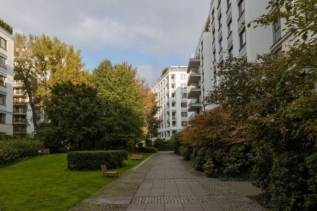 Mieszkanie 5 pokojowe na Sprzedaż