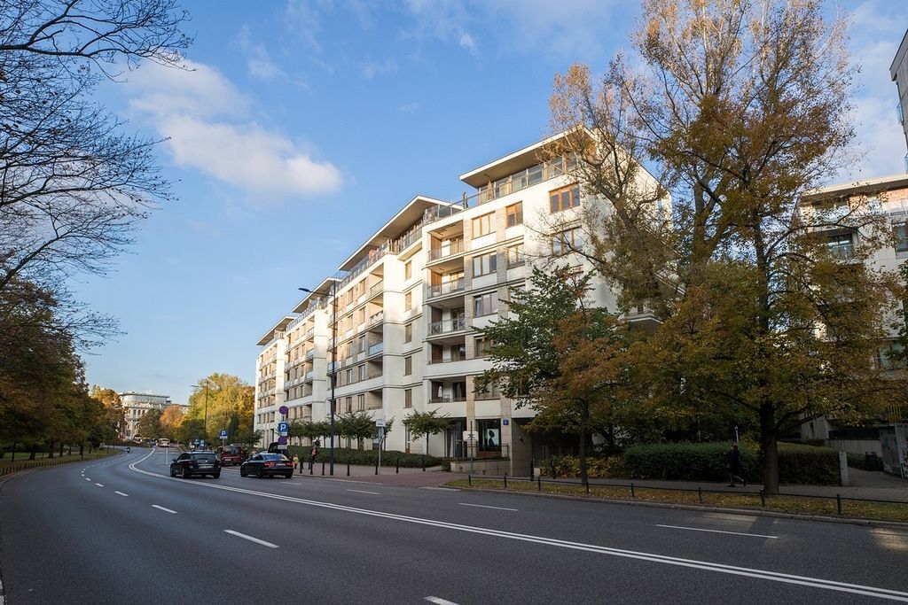 Mieszkanie 5 pokojowe na Sprzedaż