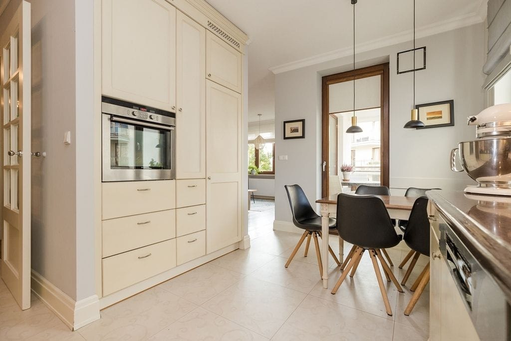 Mieszkanie 5 pokojowe na Sprzedaż