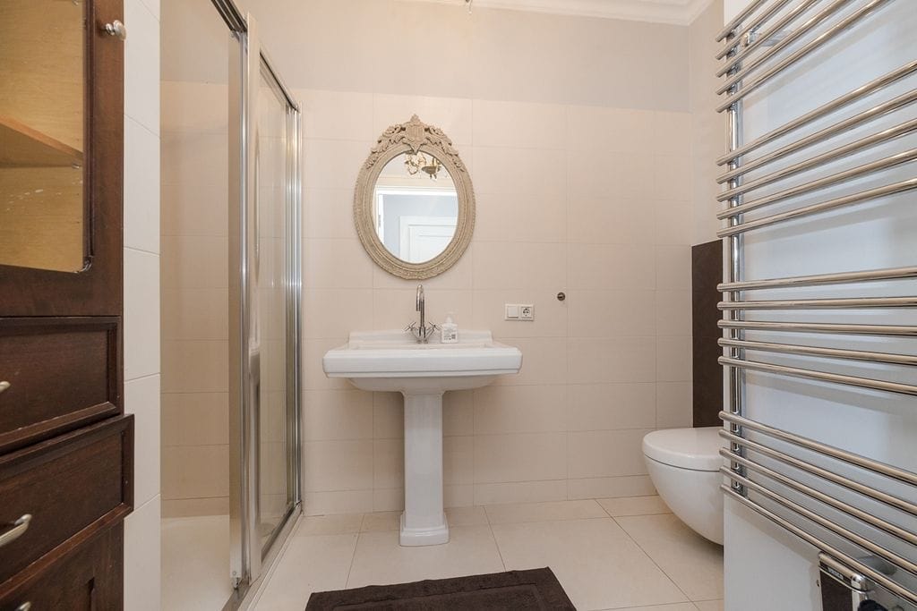 Mieszkanie 5 pokojowe na Sprzedaż