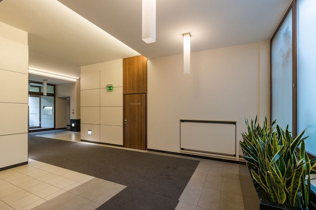 Mieszkanie 5 pokojowe na Sprzedaż