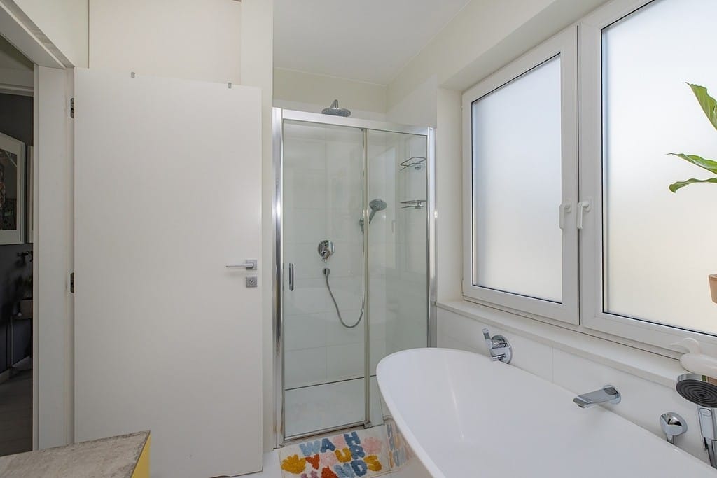 Dom 5 pokojowe na Sprzedaż