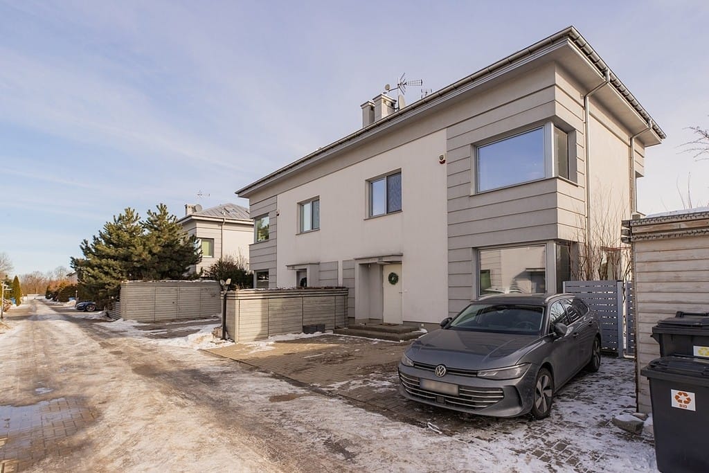 Dom 5 pokojowe na Sprzedaż