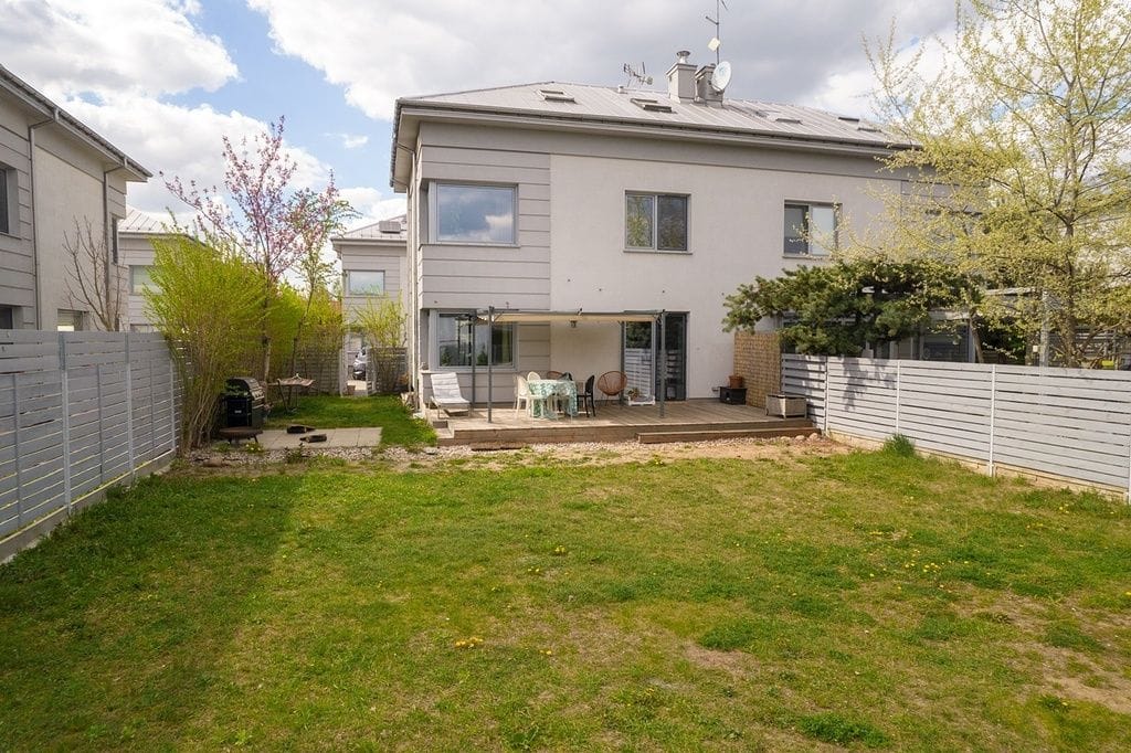 Dom 5 pokojowe na Sprzedaż