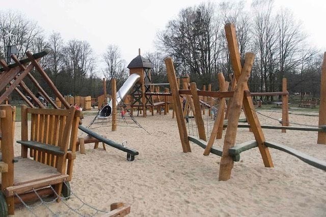 Dom 5 pokojowe na Sprzedaż