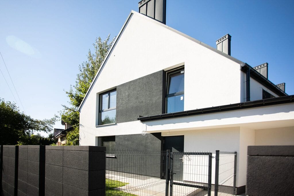 Dom 4 pokojowe na Sprzedaż