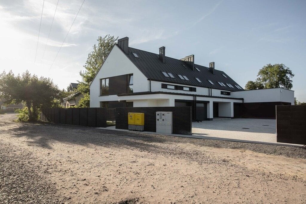 Dom 4 pokojowe na Sprzedaż