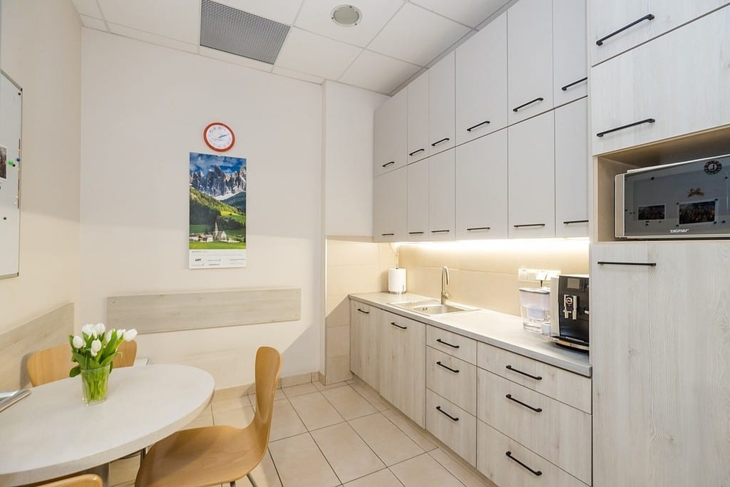 Lokal użytkowy  pokojowe na Sprzedaż