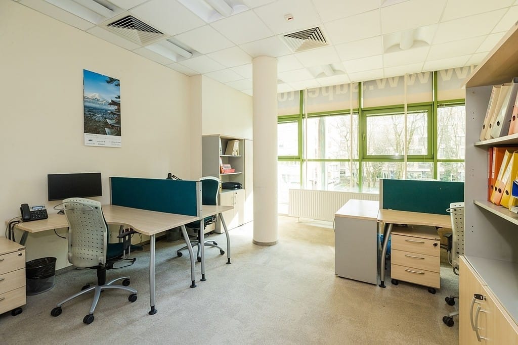 Lokal użytkowy  pokojowe na Sprzedaż