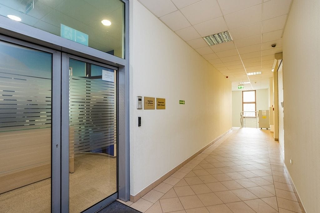 Lokal użytkowy  pokojowe na Sprzedaż