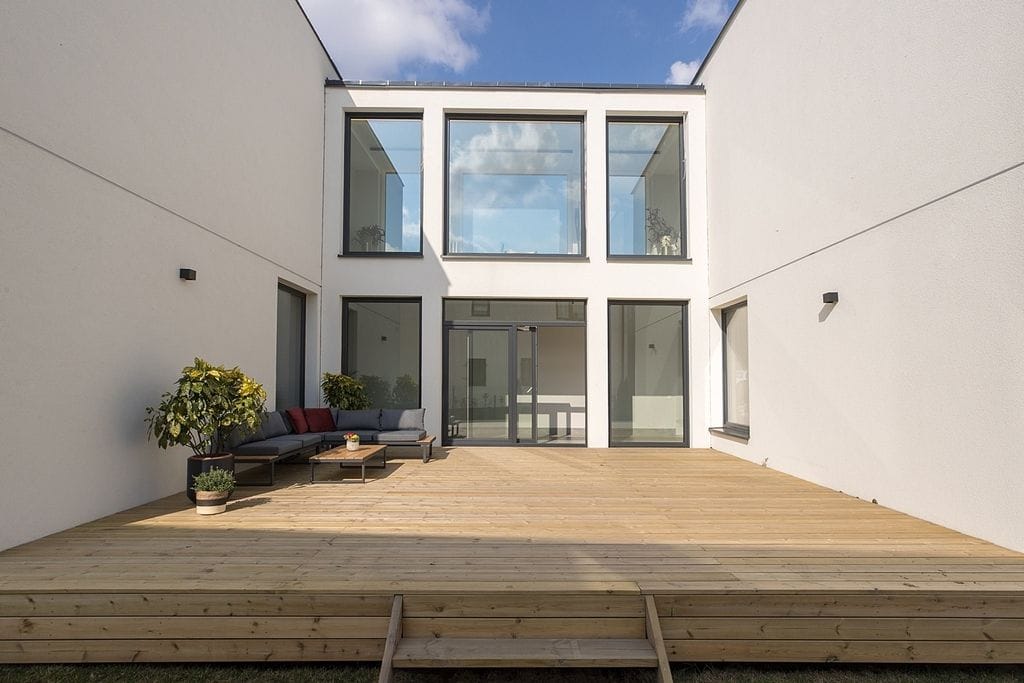 Dom 8 pokojowe na Sprzedaż