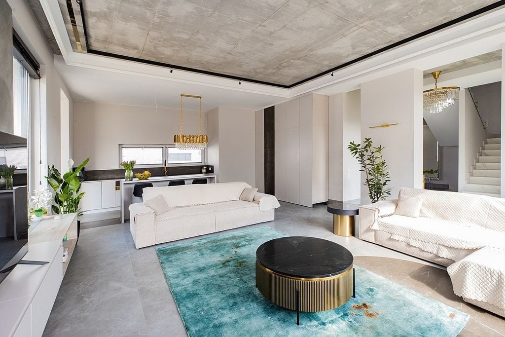 Dom 8 pokojowe na Sprzedaż