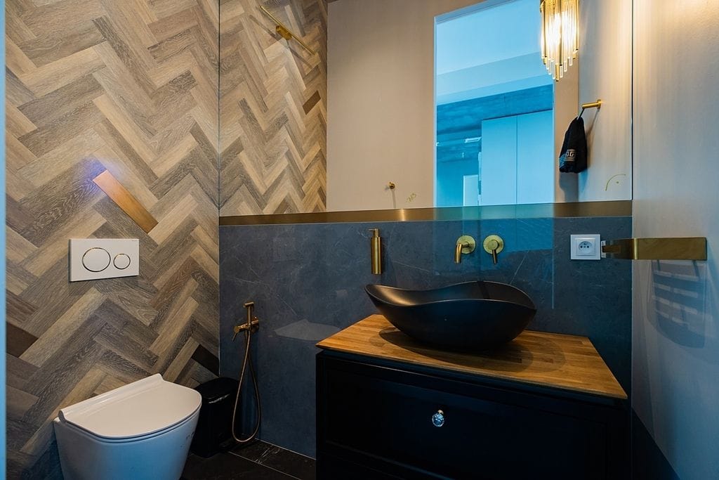 Dom 8 pokojowe na Sprzedaż