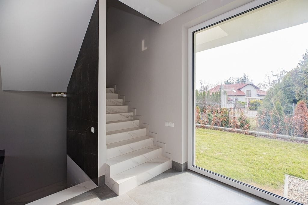 Dom 8 pokojowe na Sprzedaż