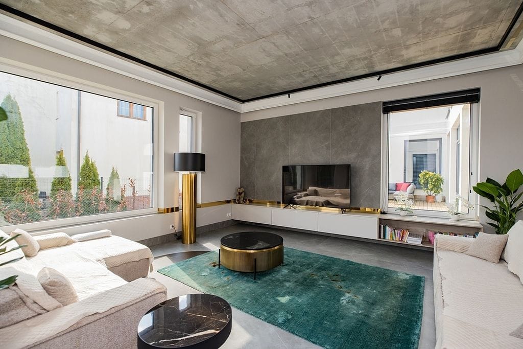 Dom 8 pokojowe na Sprzedaż