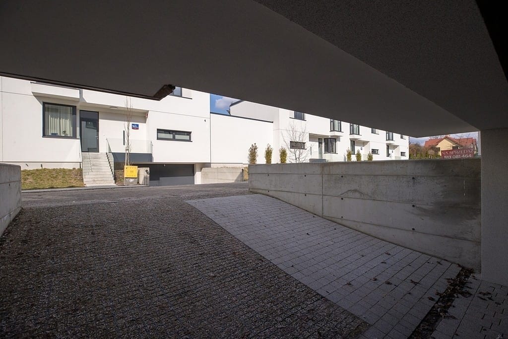 Dom 5 pokojowe na Sprzedaż