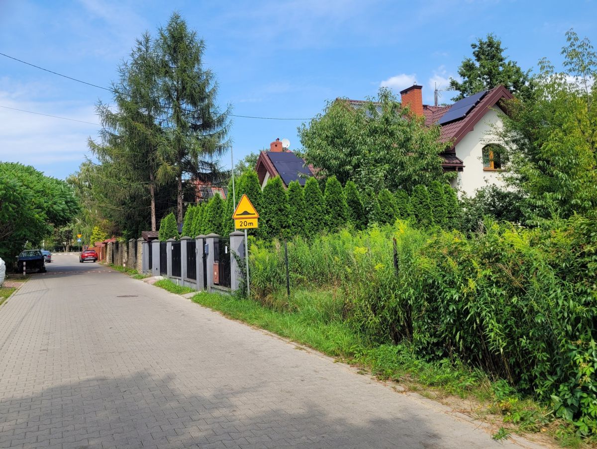 Działka  pokojowe na Sprzedaż