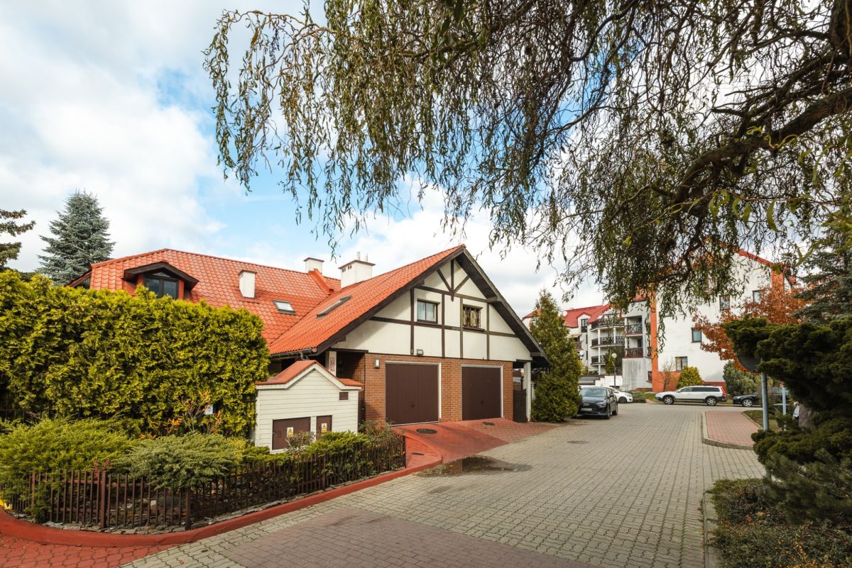 Dom 5 pokojowe na Sprzedaż