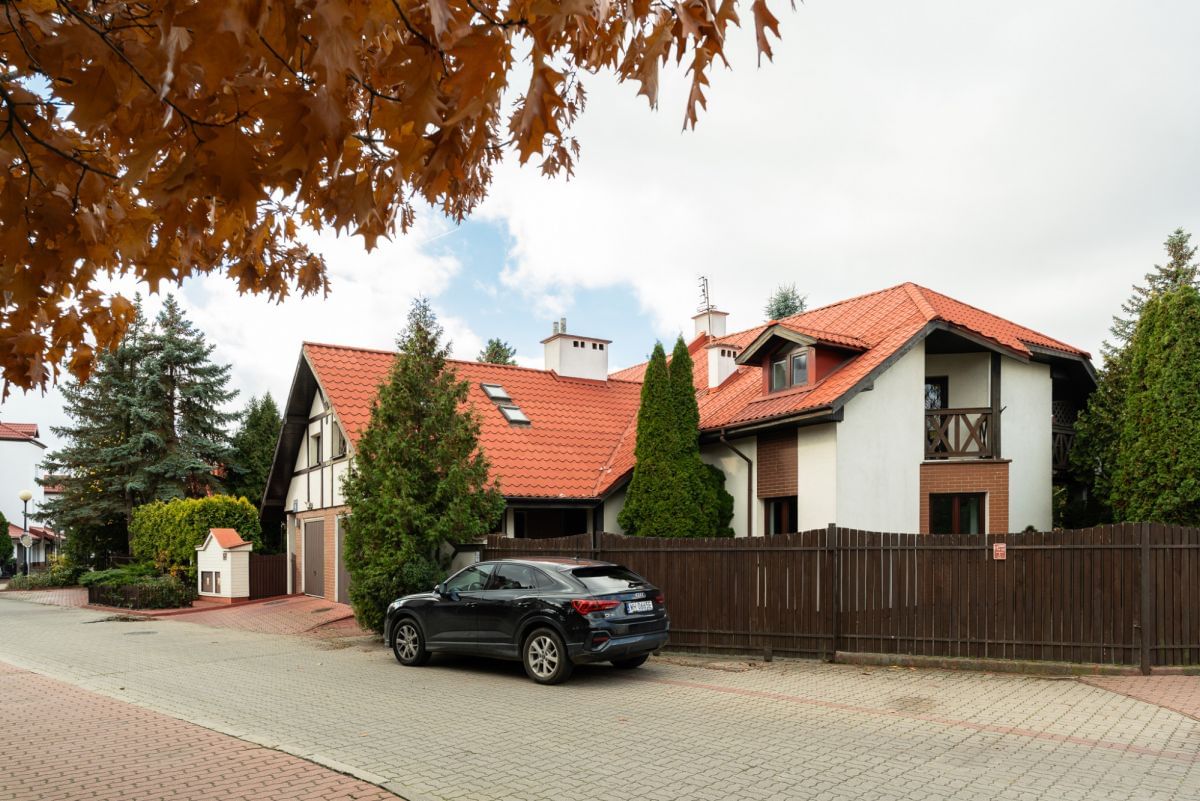 Dom 5 pokojowe na Sprzedaż