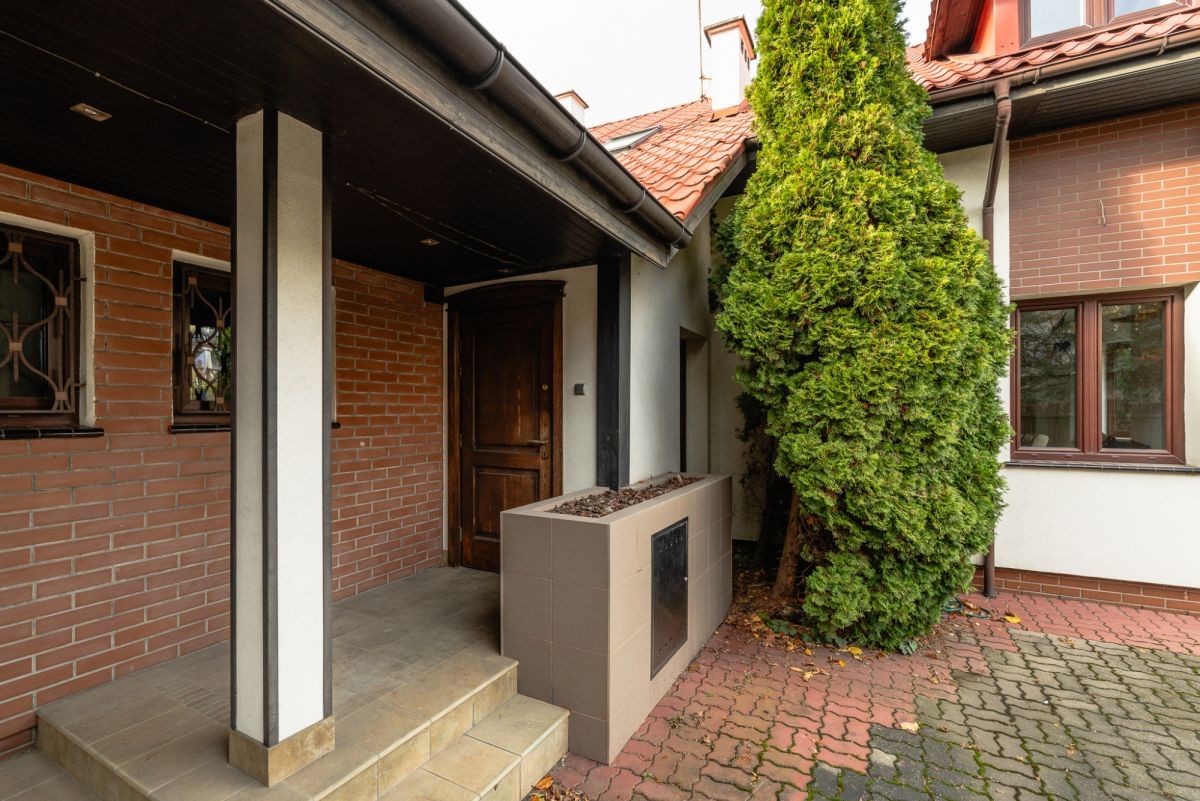 Dom 5 pokojowe na Sprzedaż