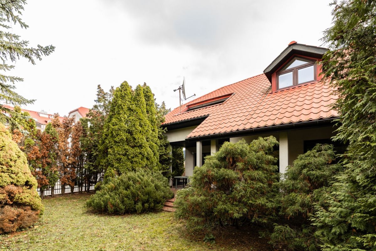 Dom 5 pokojowe na Sprzedaż