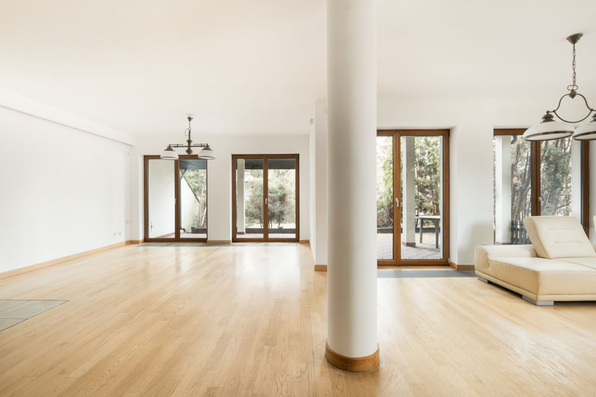 Dom 5 pokojowe na Sprzedaż