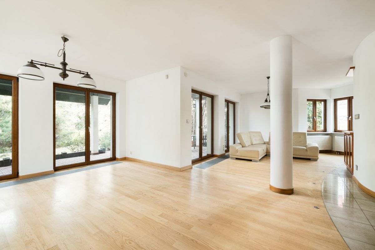 Dom 5 pokojowe na Sprzedaż