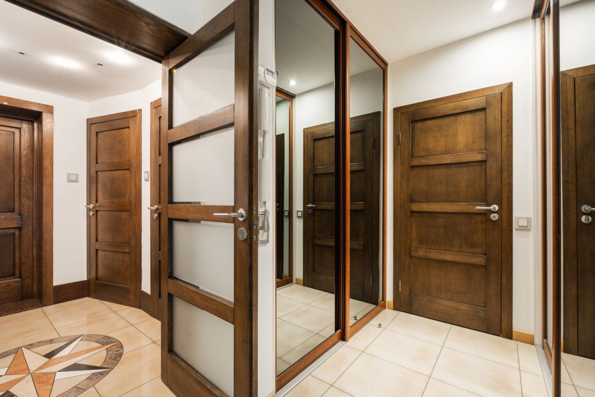 Dom 5 pokojowe na Sprzedaż