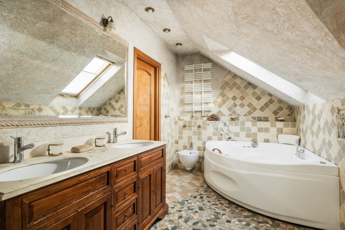 Dom 5 pokojowe na Sprzedaż