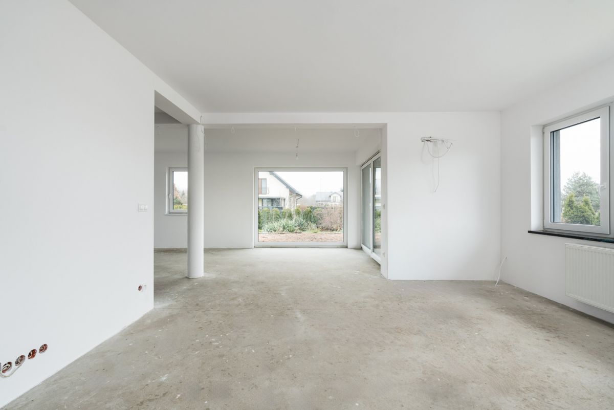 Dom 6 pokojowe na Sprzedaż