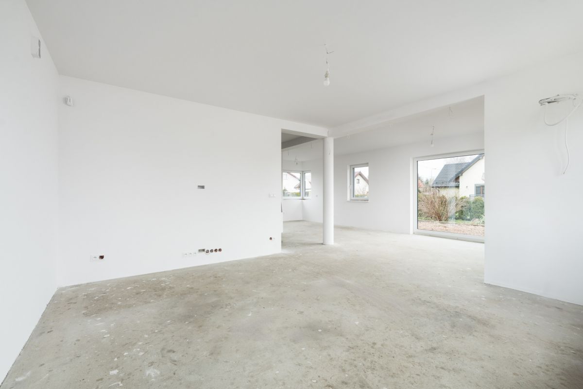 Dom 6 pokojowe na Sprzedaż