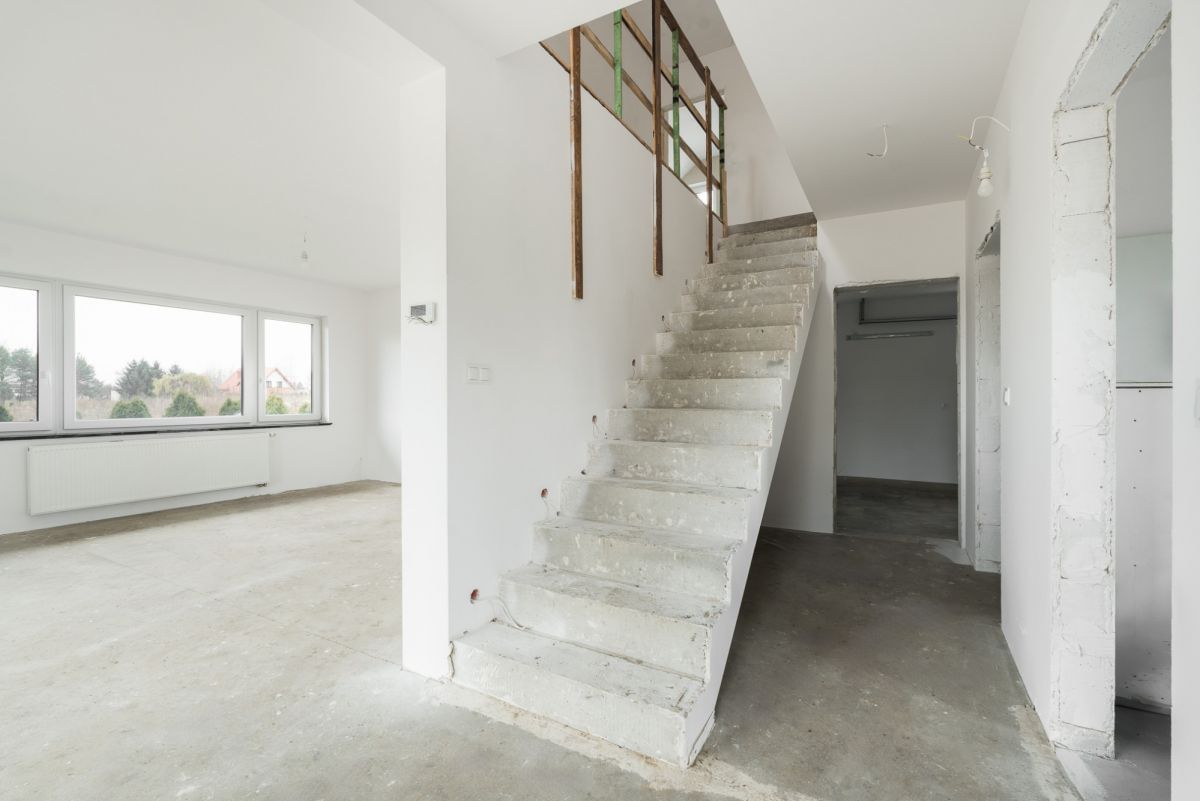 Dom 6 pokojowe na Sprzedaż