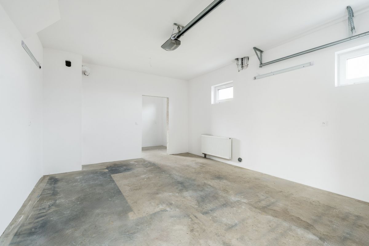 Dom 6 pokojowe na Sprzedaż