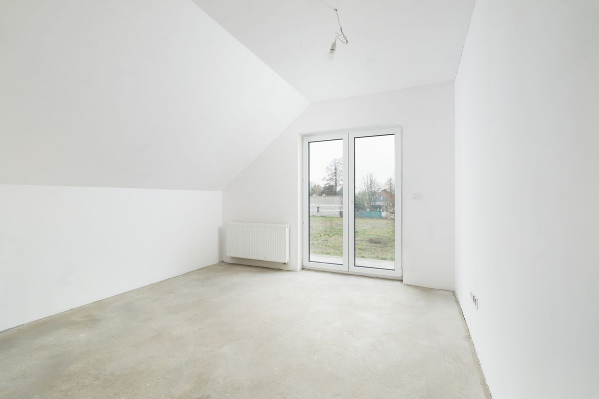 Dom 6 pokojowe na Sprzedaż