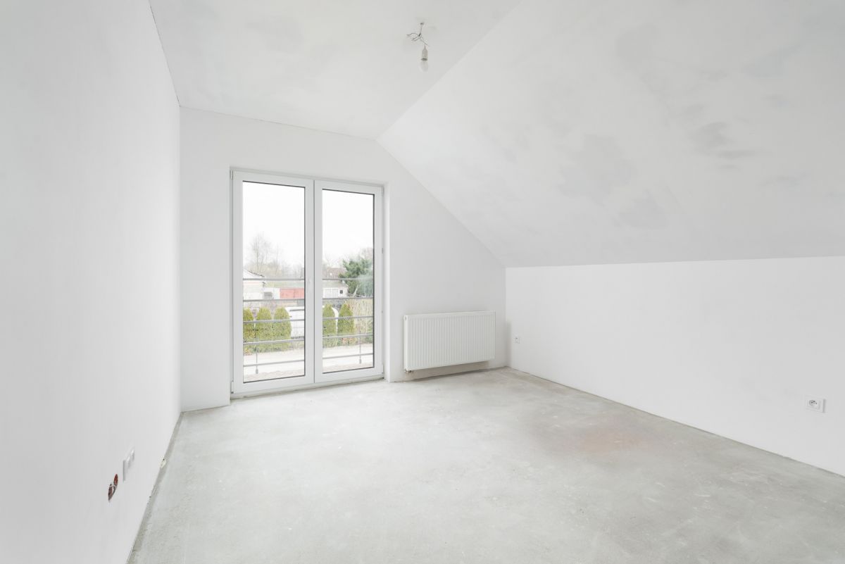 Dom 6 pokojowe na Sprzedaż