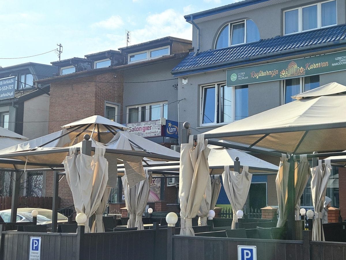 Dom 16 pokojowe na Sprzedaż