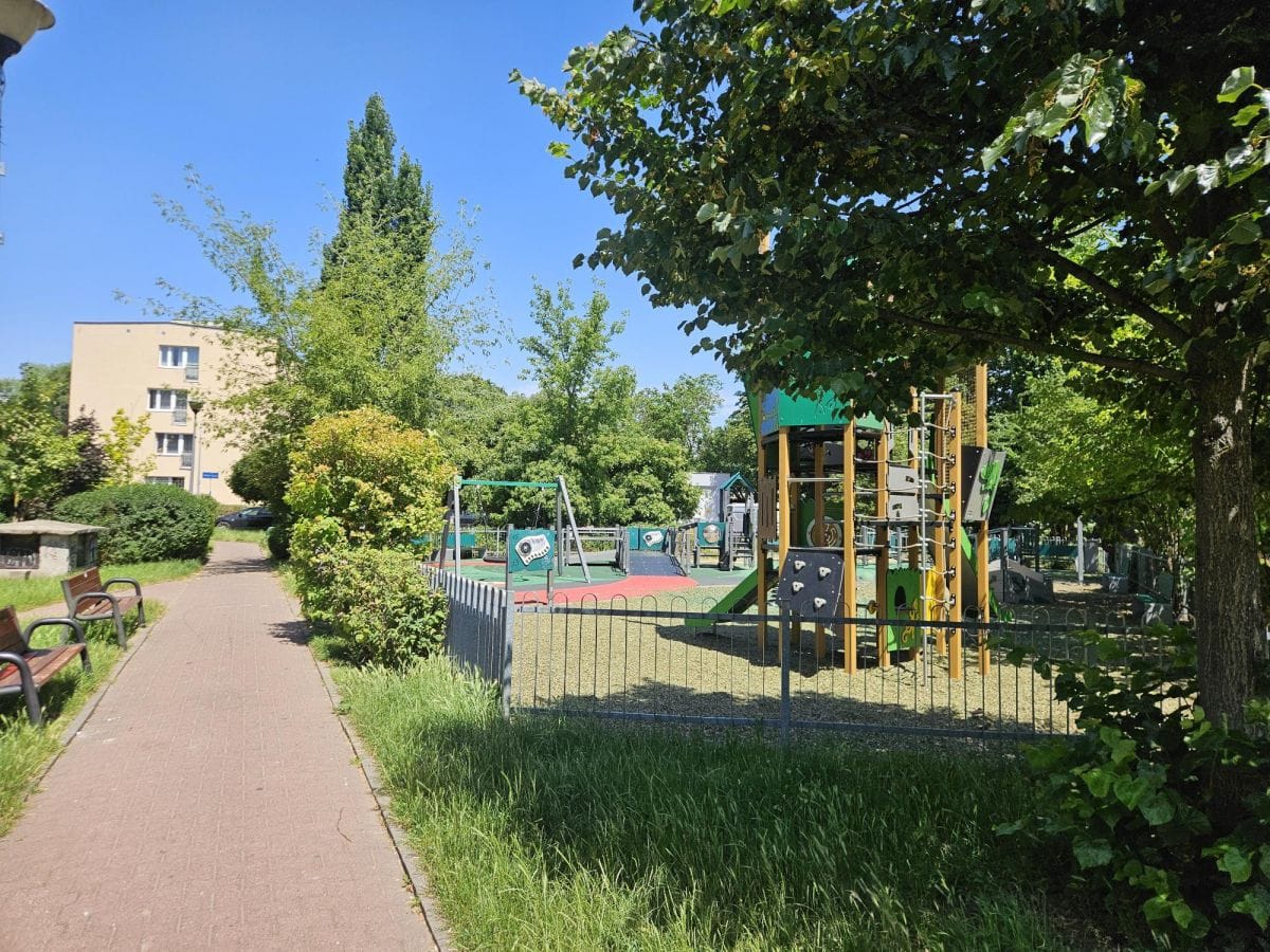 Mieszkanie 3 pokojowe na Sprzedaż