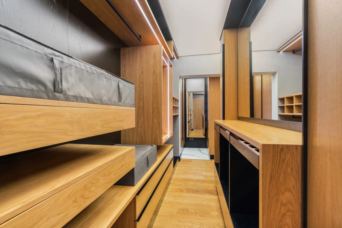 Mieszkanie 6 pokojowe na Sprzedaż