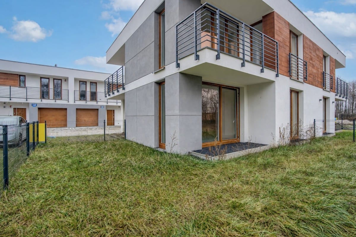 Dom 4 pokojowe na Sprzedaż