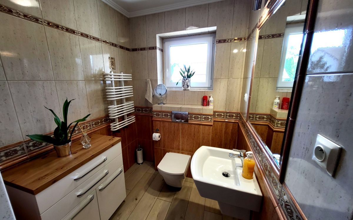 Dom 5 pokojowe na Sprzedaż