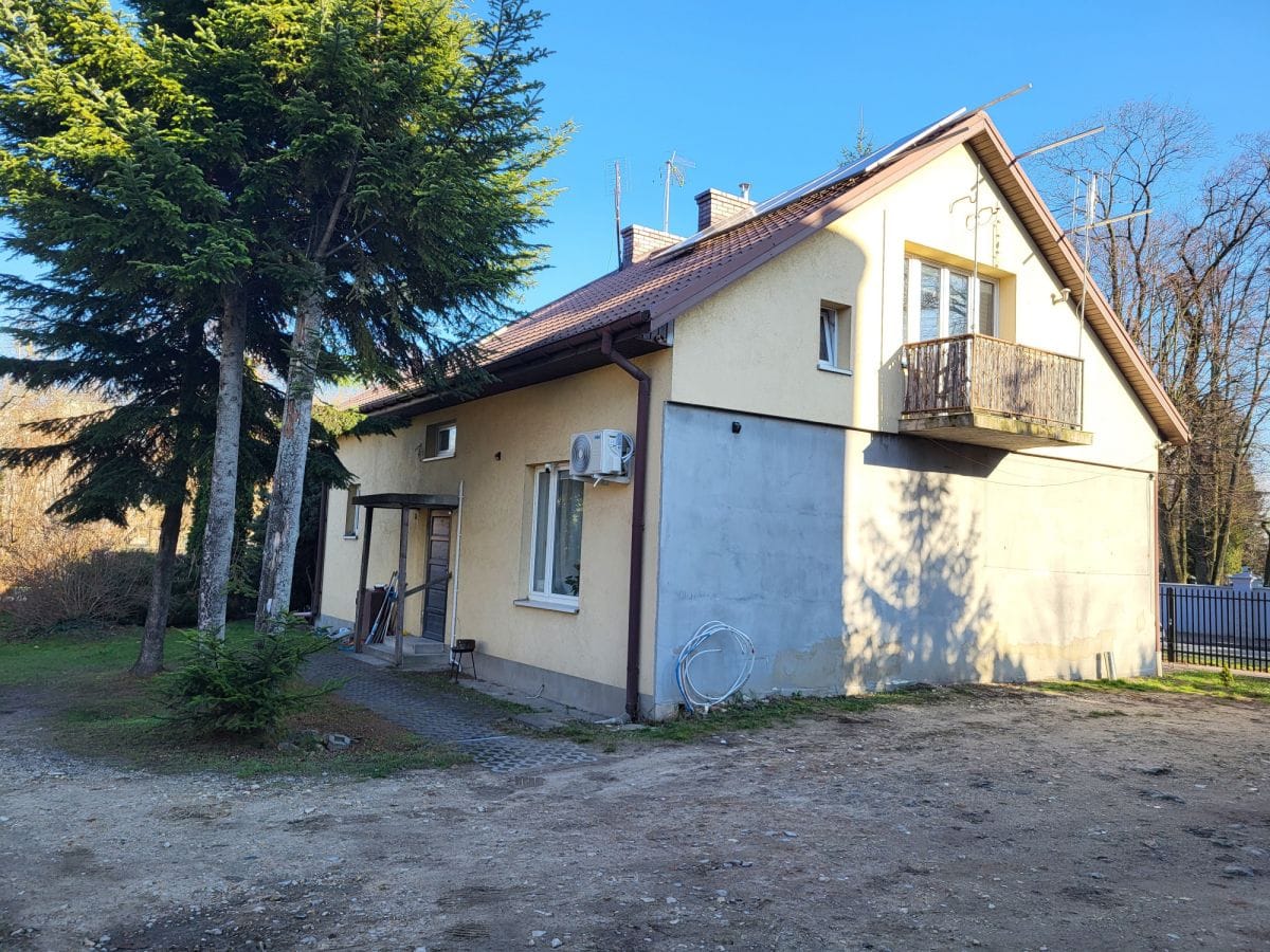 Dom 4 pokojowe na Sprzedaż