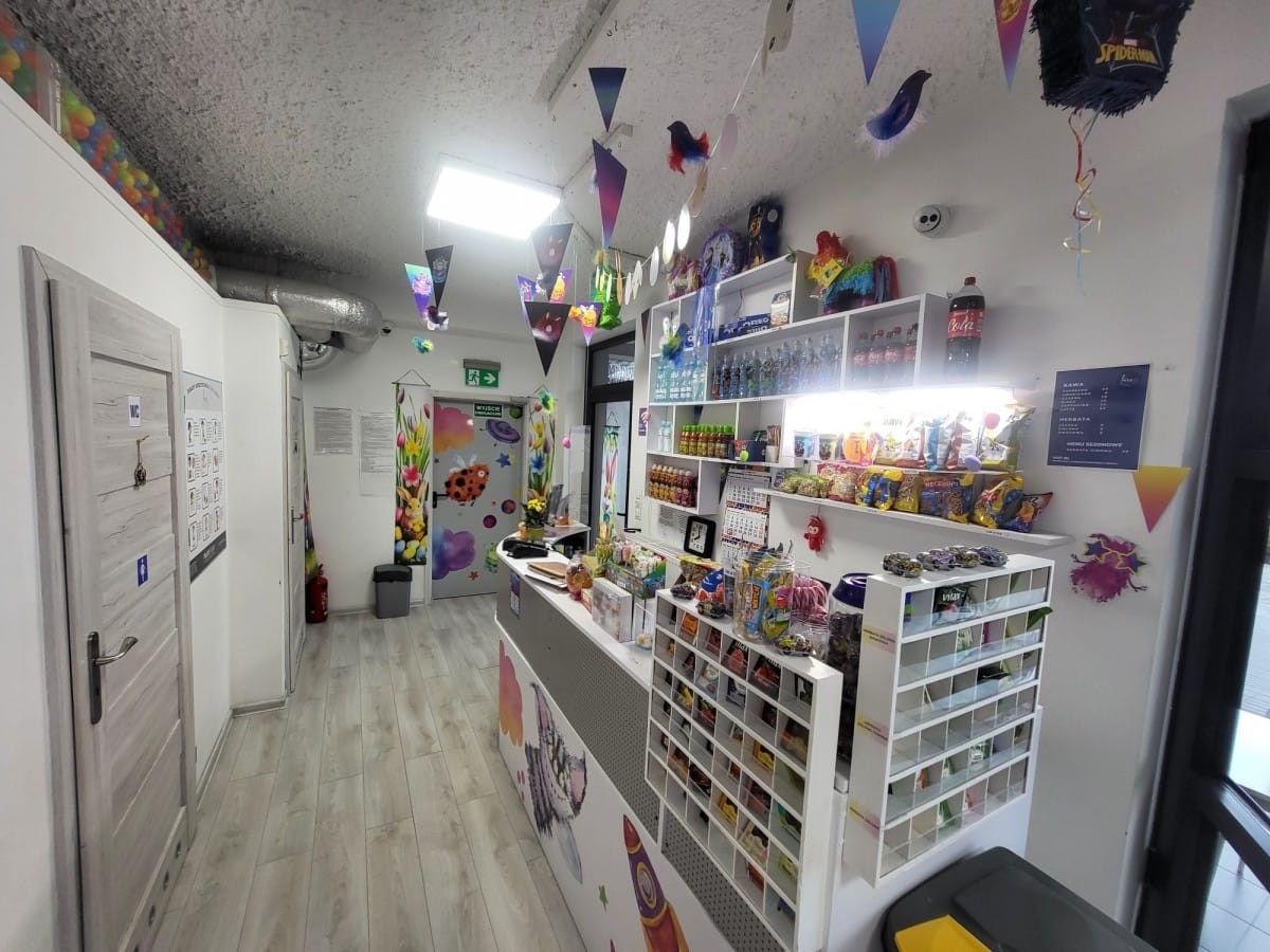 Lokal użytkowy  pokojowe na Sprzedaż